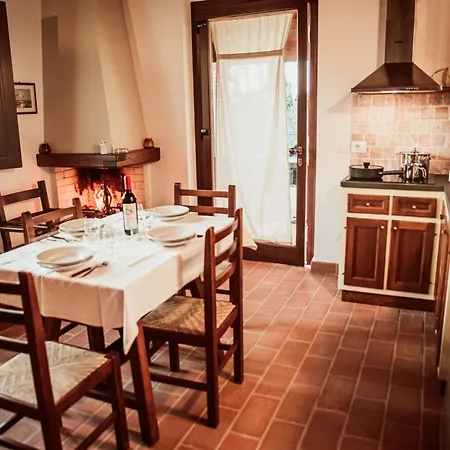Romitorio Di Castiglione Del Country house